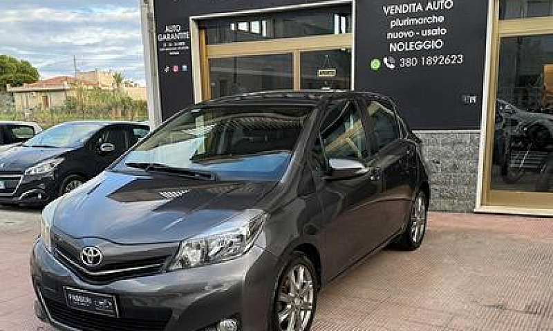 Toyota Yaris 1.4 D-4...