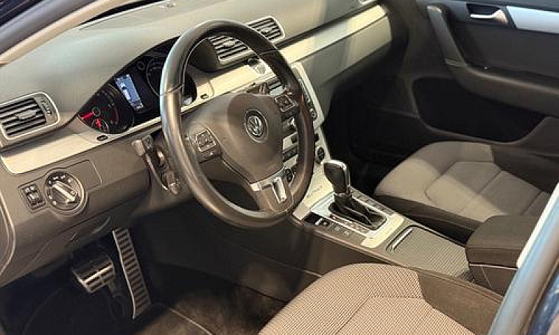 Volkswagen Passat Al...