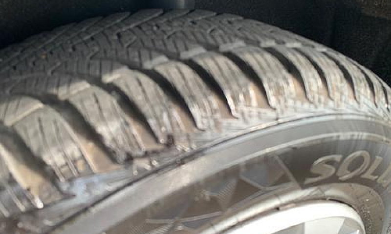Volkswagen New Beetl...