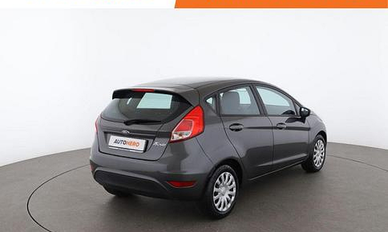 Ford Fiesta Plus 1.5...