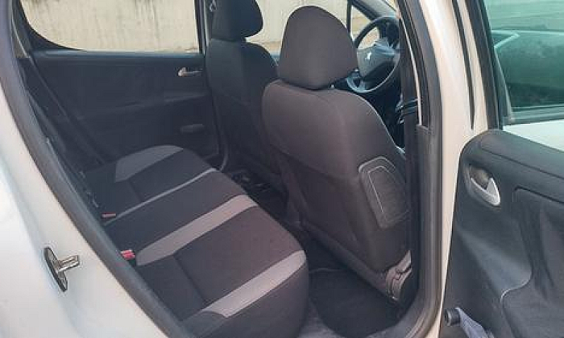 Peugeot 207 1.4 Meta...