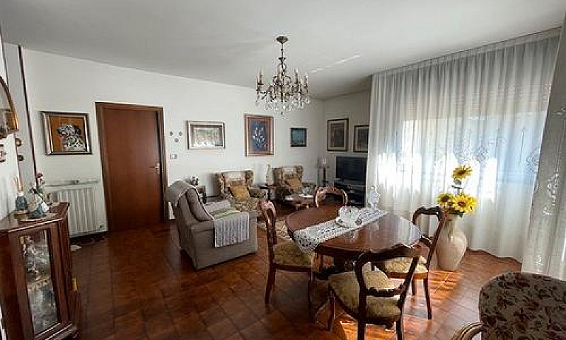 2 Camere E Due Bagni...