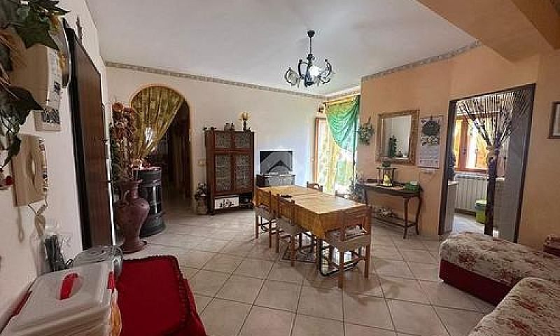 3 Locali A Villapian...