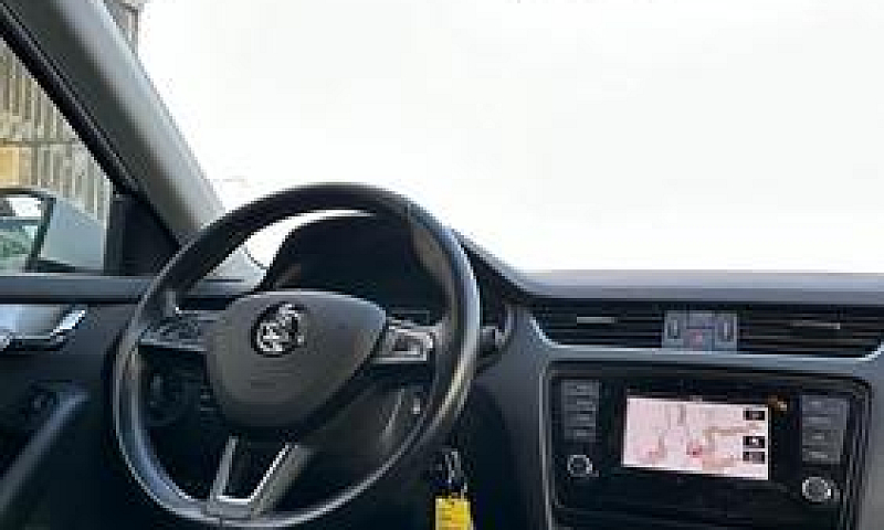 Skoda Octavia 1.6 Td...