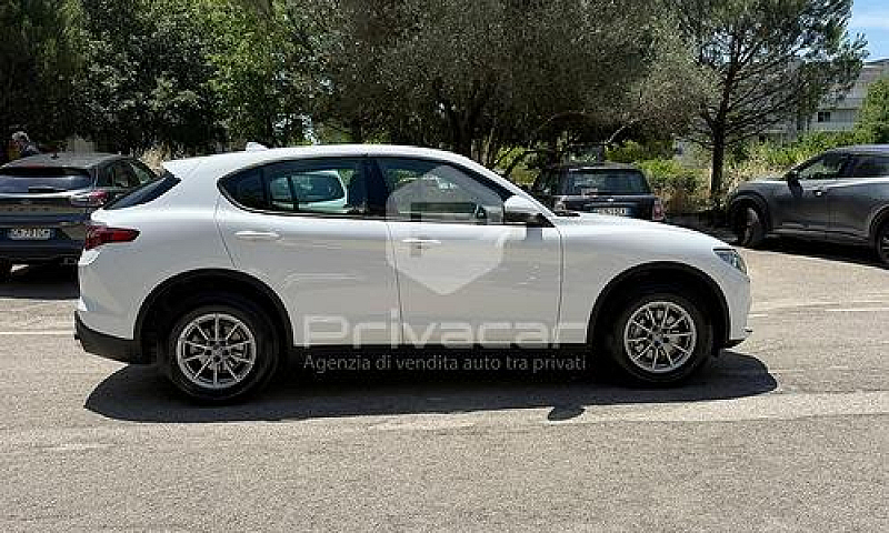 Alfa Romeo Stelvio 2...