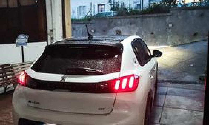 Peugeot 208 2ª Serie...