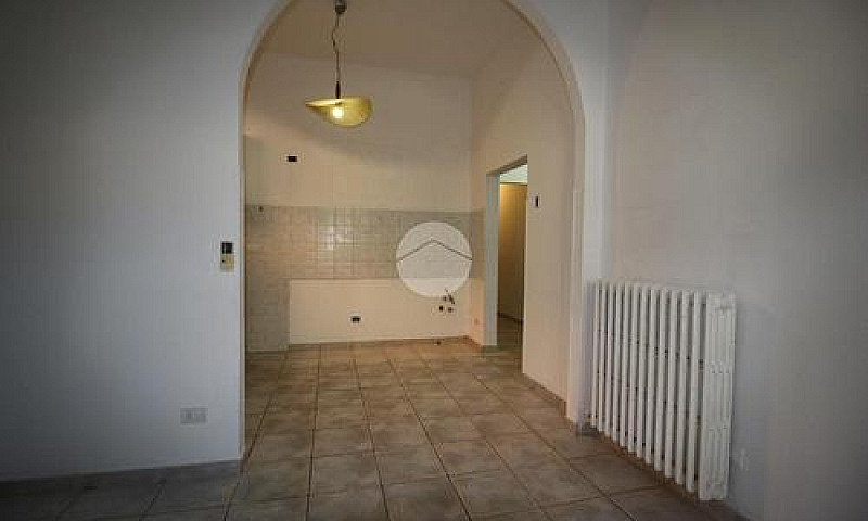 3 Locali A Verona...