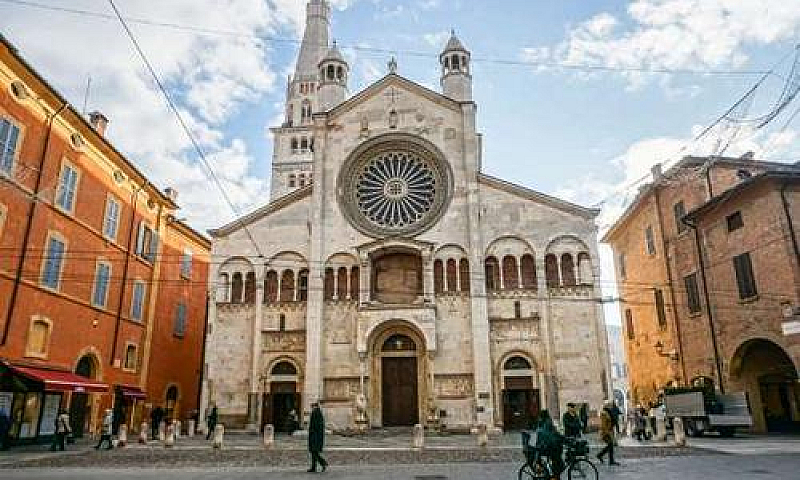 Immobile A Modena (M...