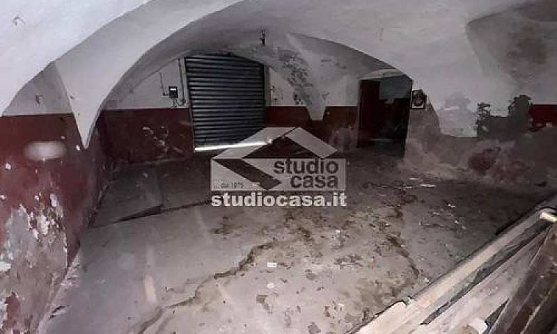 Palazzo / Stabile Di...
