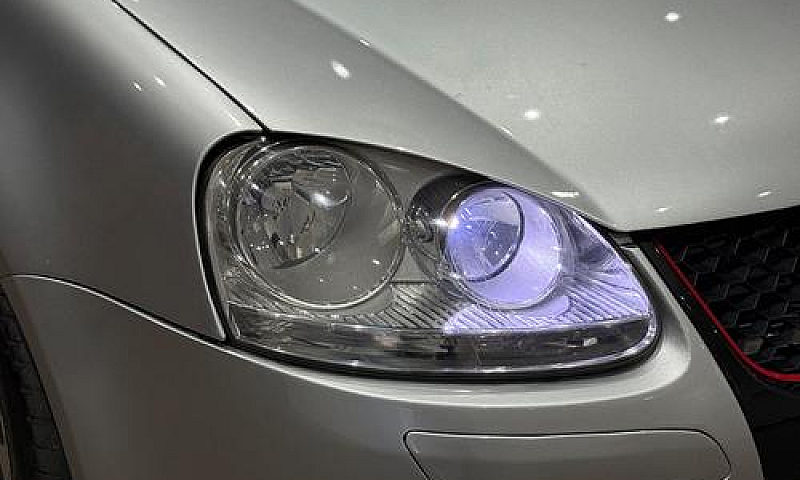 Volkswagen Golf 2.0T...