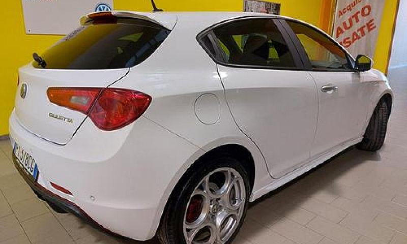 Alfa Romeo Giulietta...