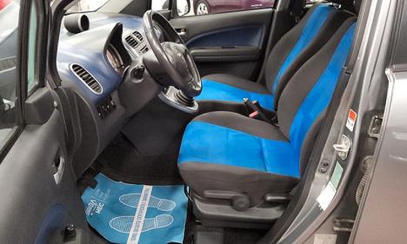 Opel Agila 1.2 16V 8...