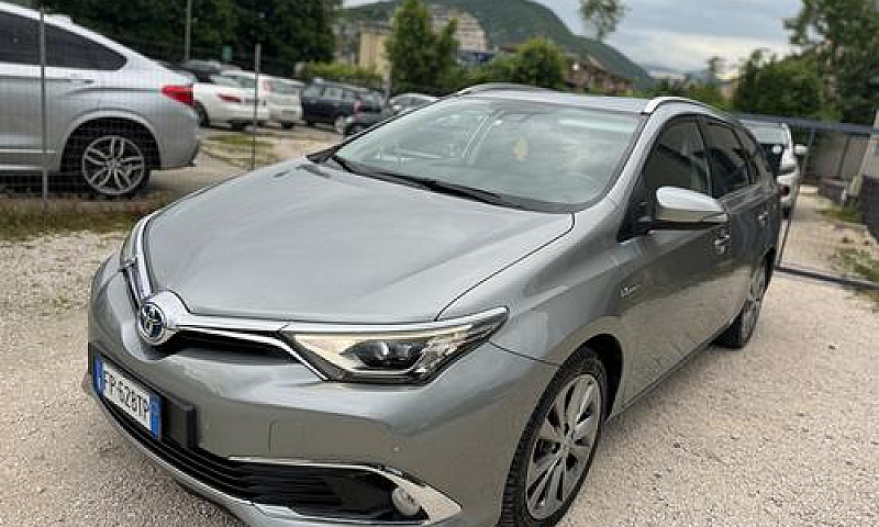 Toyota Auris Touring...