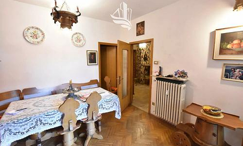 Bolzano: Quadrilocal...