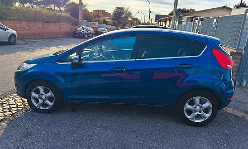 Ford Fiesta 1.4 5 Po...