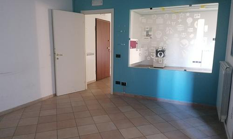 598740 Nel Centro Di...