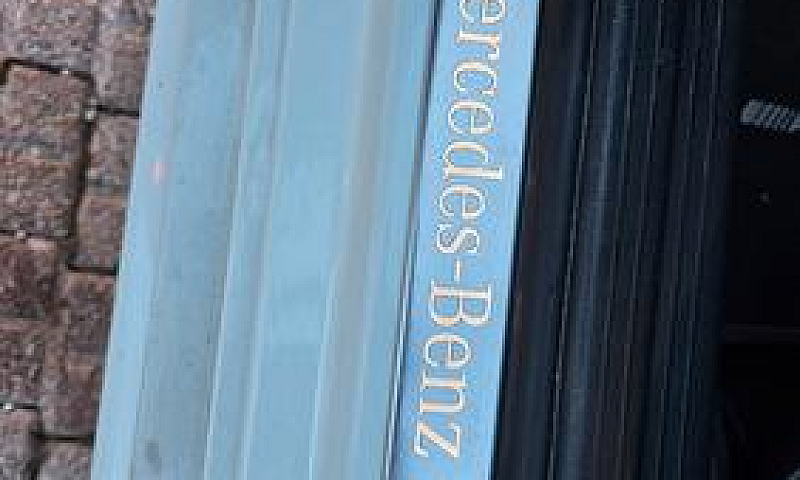 Mercedes A 200D Prem...