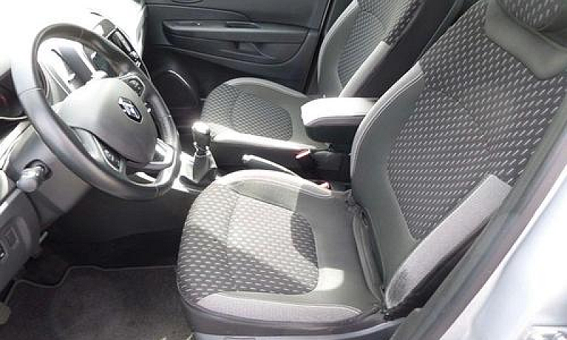 Renault Captur 1.5 D...