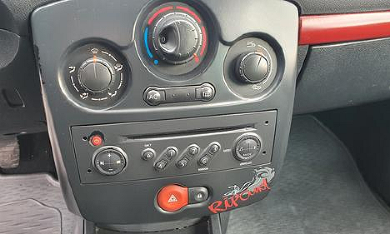 Renault Clio 1.5 Dci...