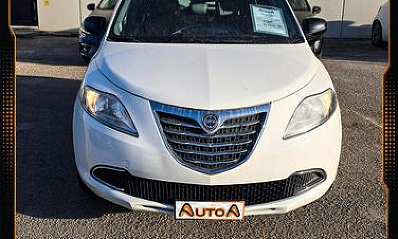 Lancia Ypsilon 1.3 M...