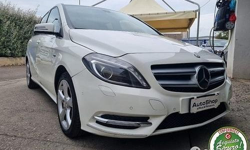 Mercedes-Benz B 200 ...