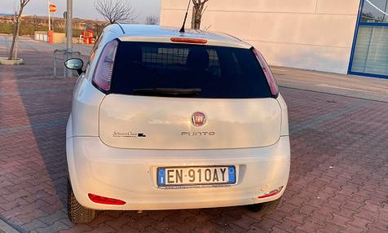 Fiat Grande Punto - ...