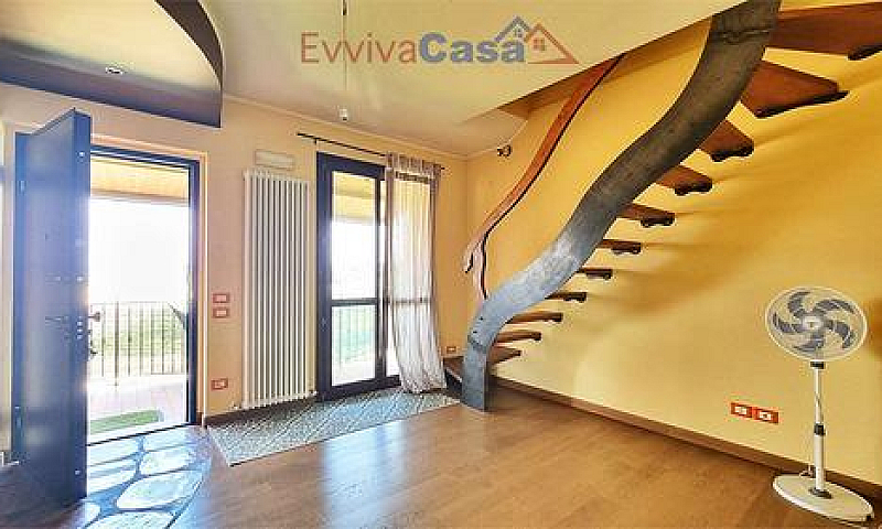 Appartamento Su 2 Li...