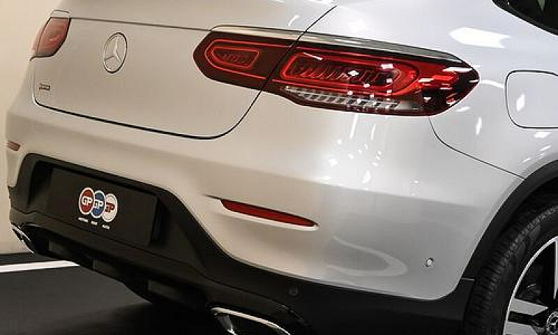 Mercedes-Benz Glc Co...