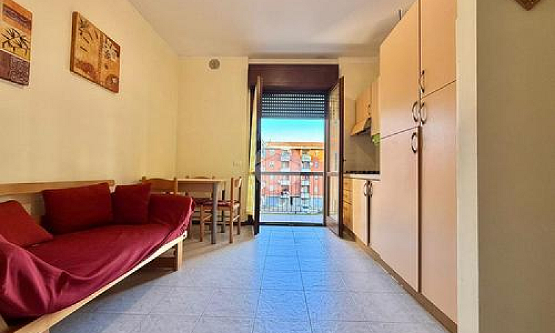 2 Locali A Viterbo...