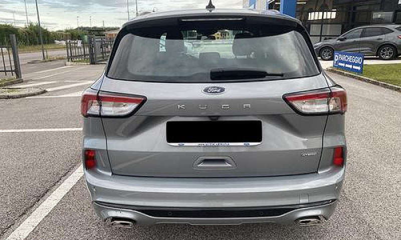 Ford Kuga St-Line 2....