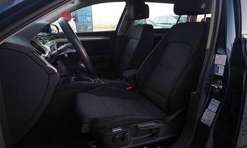 Volkswagen Passat Va...