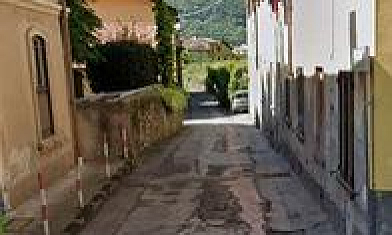 Appartamento A Erba ...