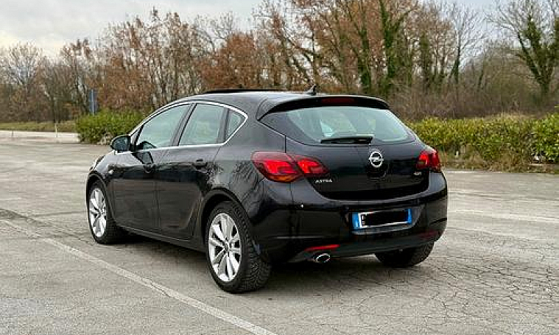 Opel Astra Automatic...