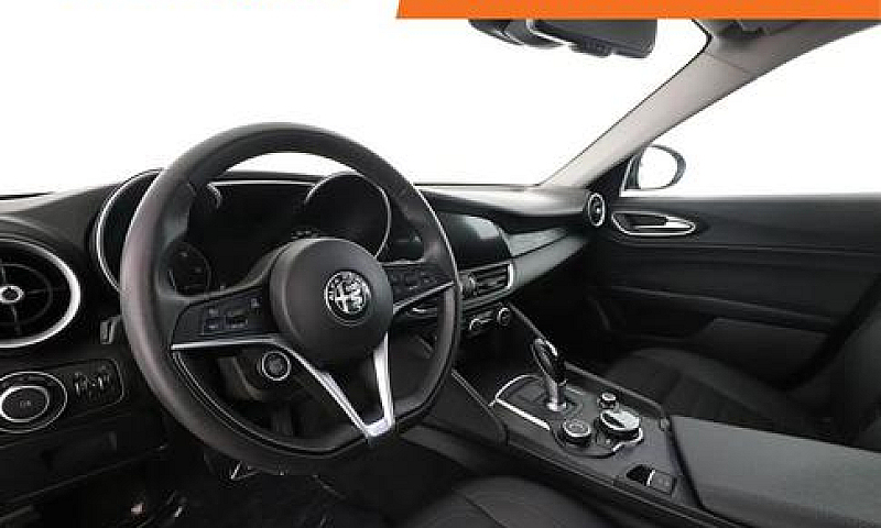 Alfa Romeo Giulia Fx...