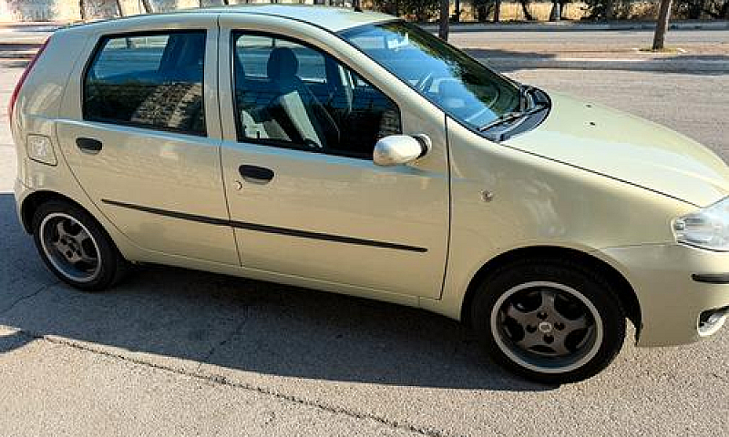 Auto Fiat Punto...