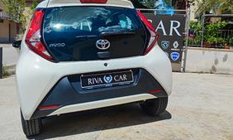 Toyota Aygo 2ª Serie...