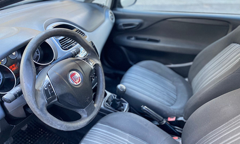 2011 Fiat Punto Evo ...