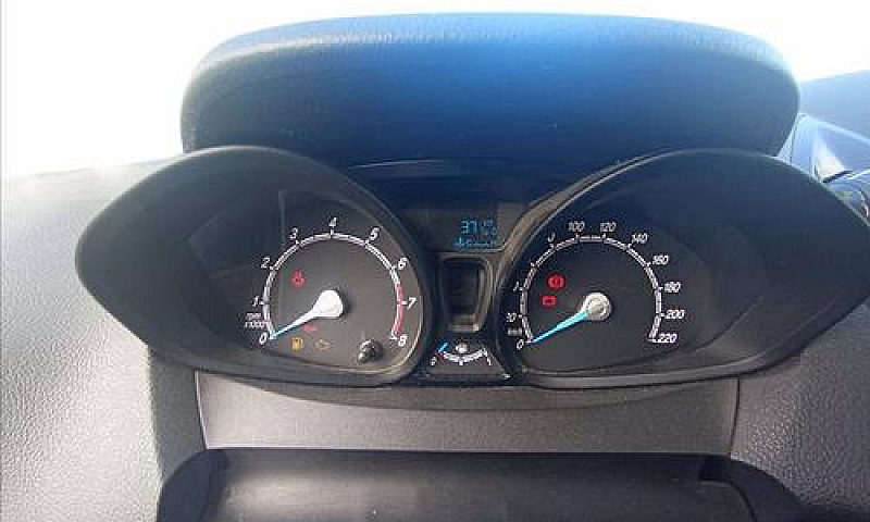 Ford Tourneo Courier...
