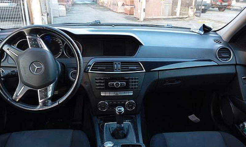 Mercedes-Benz C 200 ...
