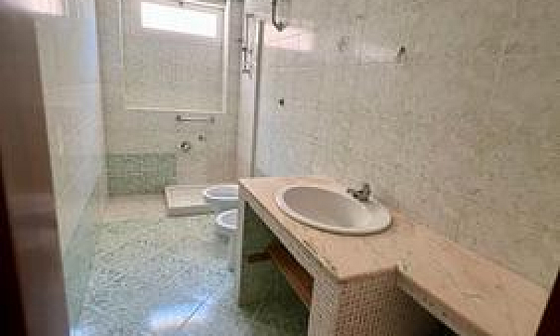 Trilocale - 82 M2 - ...