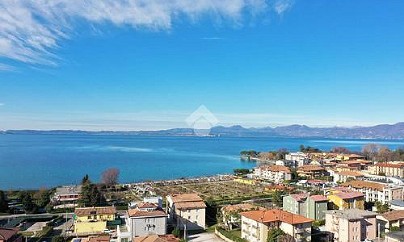 3 Locali A Bardolino...