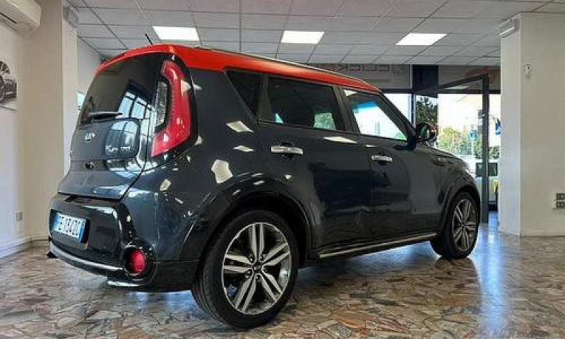 Kia Soul 1.6 Crdi Yo...