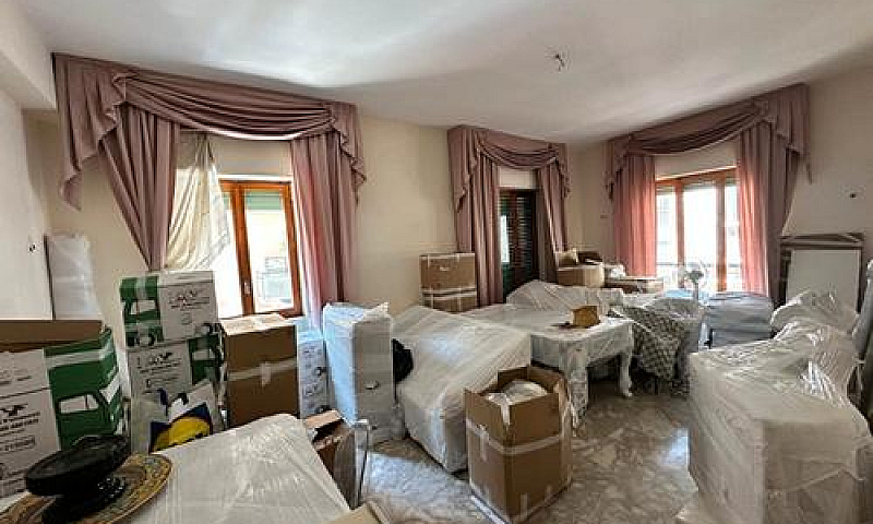 Ampio Appartamento C...