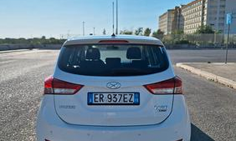 Hyundai Ix20 1.4 Crd...