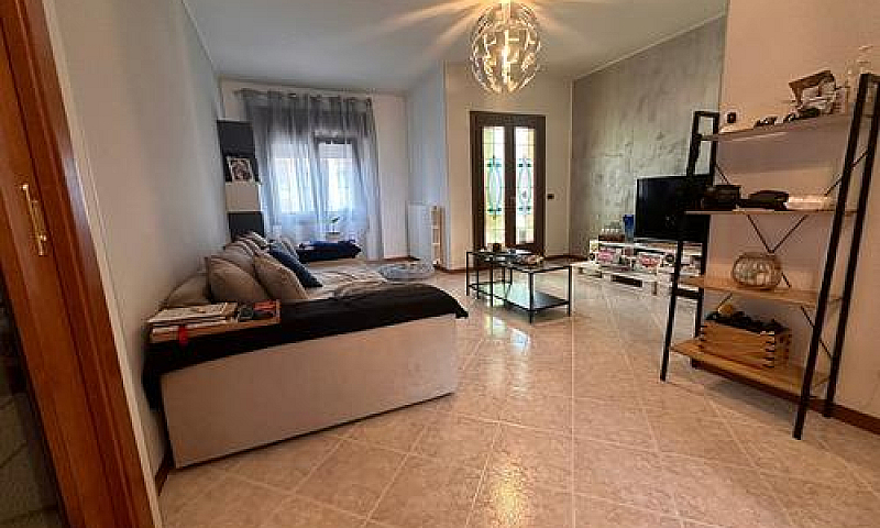 Appartamento In Trif...
