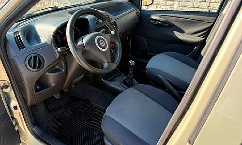 Auto Fiat Punto...