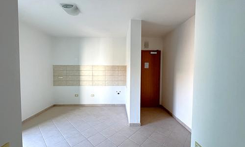 Pari Al Nuovo, Bivan...
