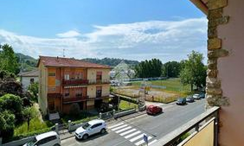 5 Locali A Terranuov...