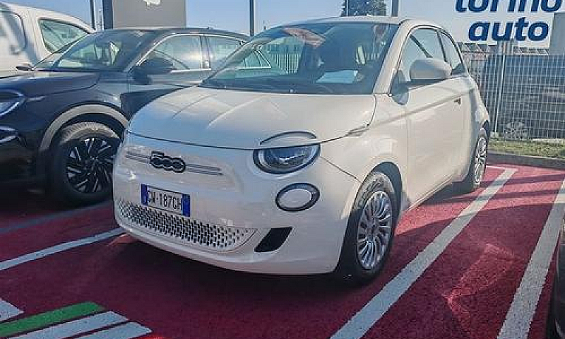 Fiat 500 Action Berl...