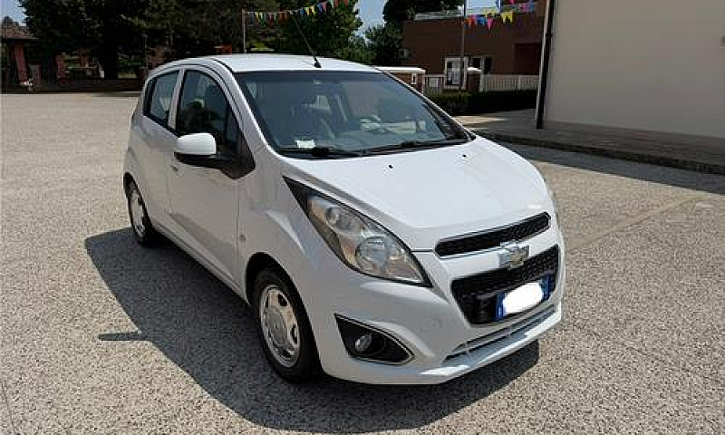 Chevrolet Spark 1.0 ...